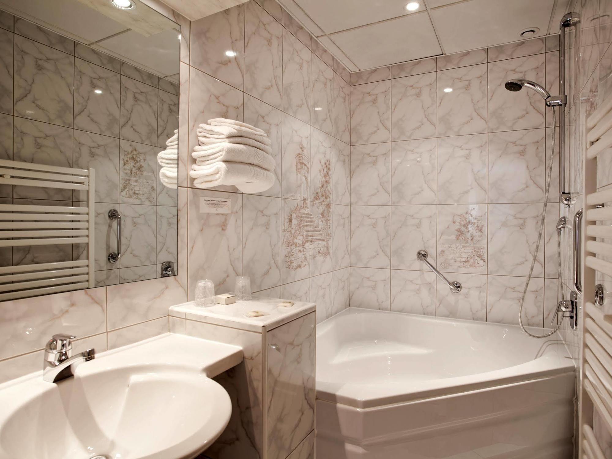 Logis Hotel & Restaurant Arcombelle Val-de-Meuse Εξωτερικό φωτογραφία